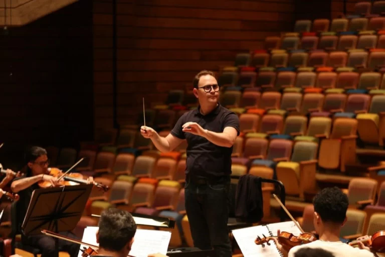 Grandes maestros internacionales inician la programación de julio