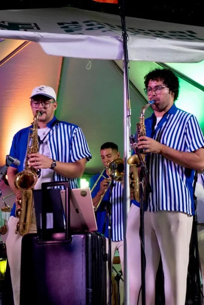 Soca, salsa y merengue de la Orquesta Latinocaribeña Simón Bolívar para Barbados