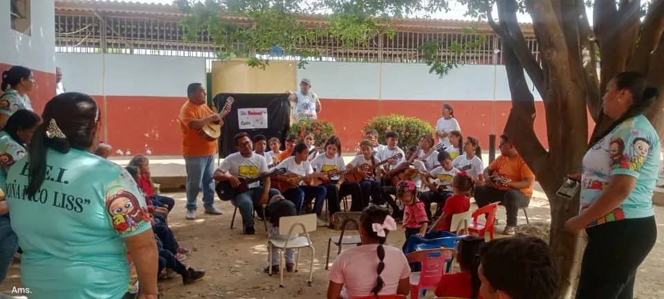 El Sistema celebra el Cuatro Venezolano