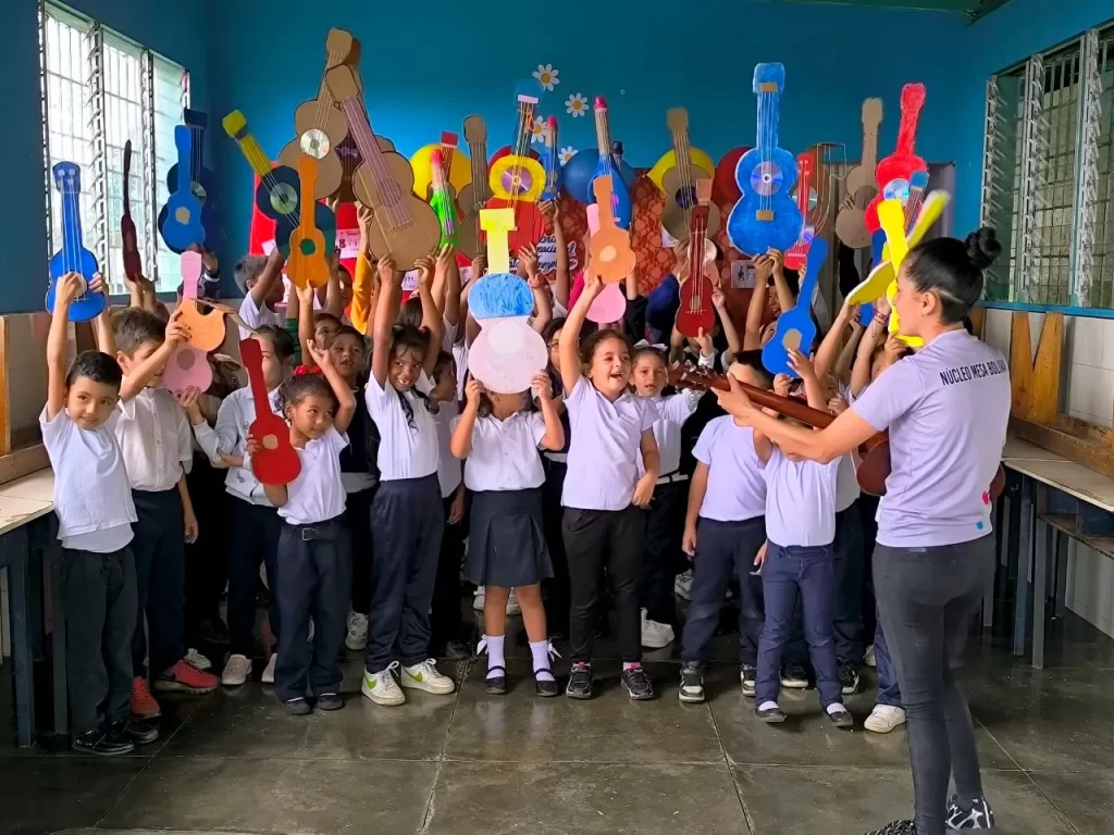 El Sistema celebra el Cuatro Venezolano